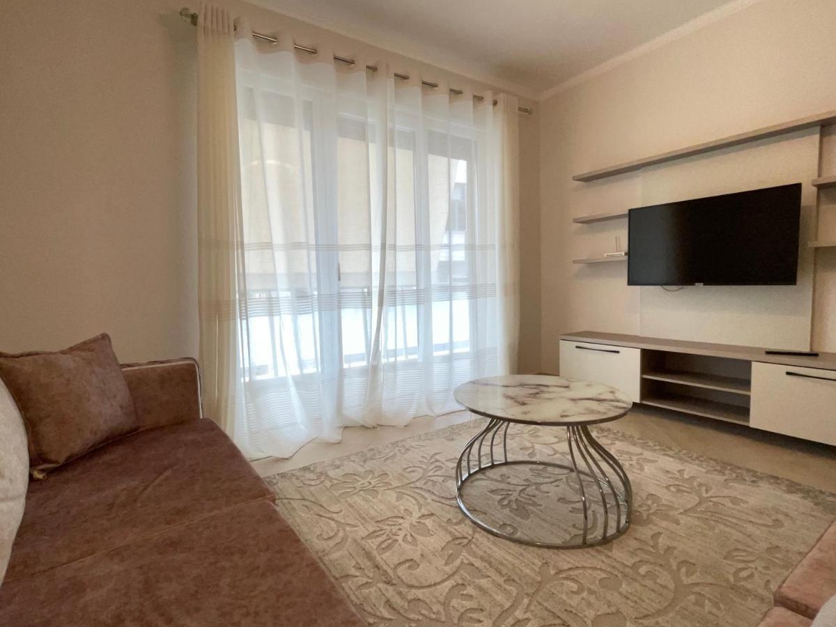 Peak Apartment Modern Durres City Centre #2 Bagian luar foto