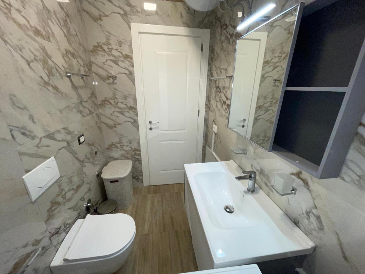 Peak Apartment Modern Durres City Centre #2 Bagian luar foto
