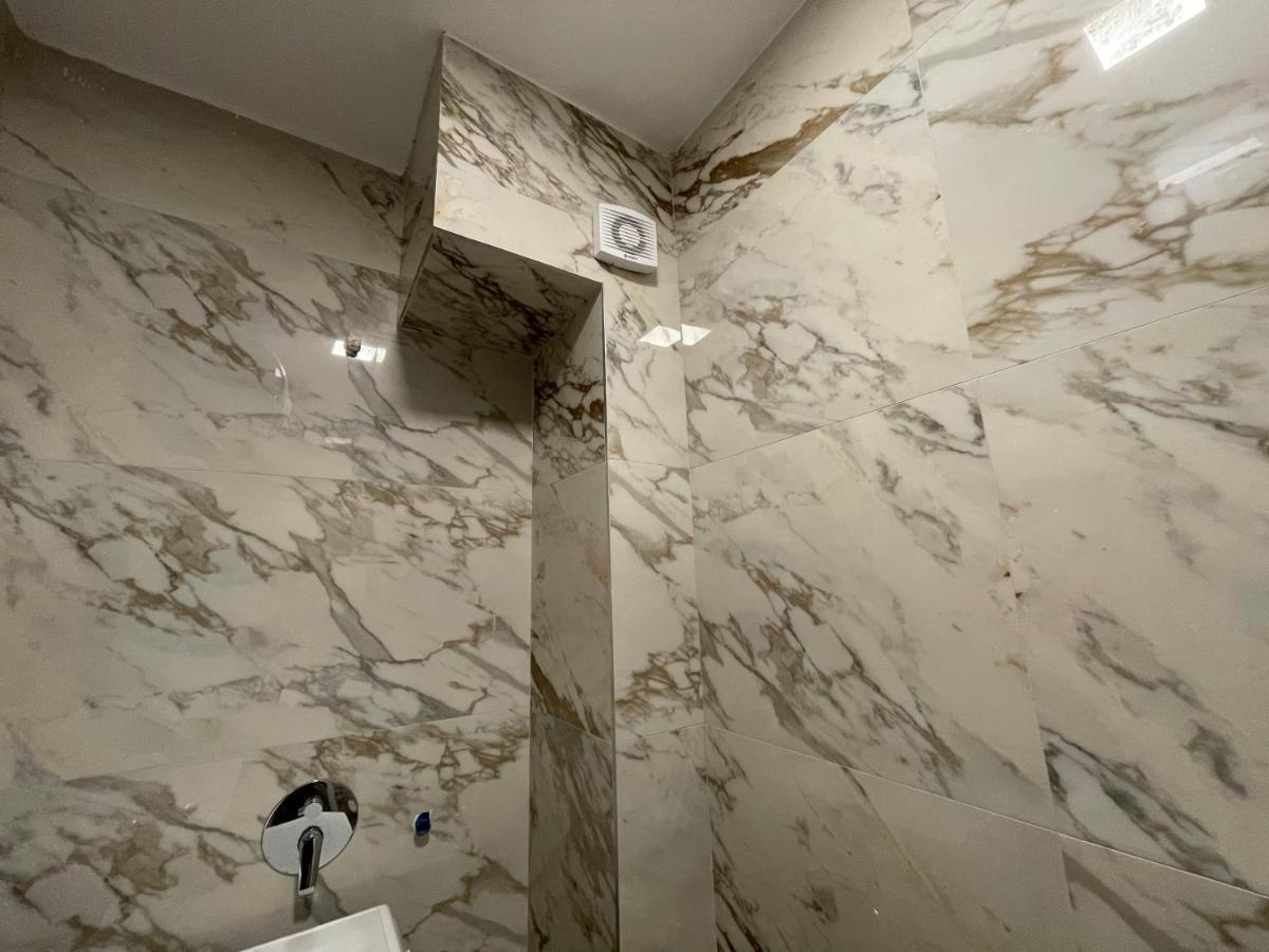 Peak Apartment Modern Durres City Centre #2 Bagian luar foto